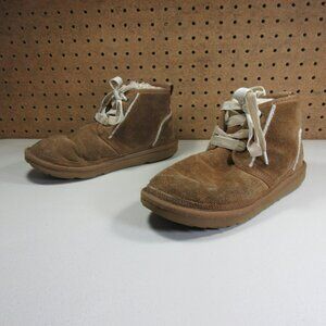 UGG girls chestnut Neumel II Spill Seam winter snow boots 5 M 1104893k